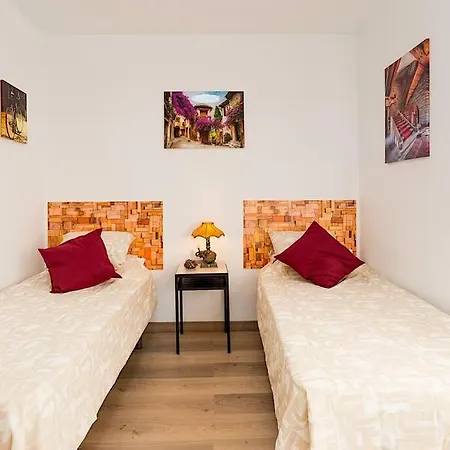 Sohocenter Apartment 2 Rooms Young People Only Malaga Exterior photo